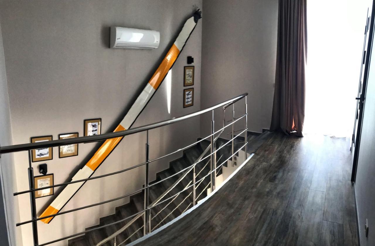 Авиатик Zjytomyr Buitenkant foto